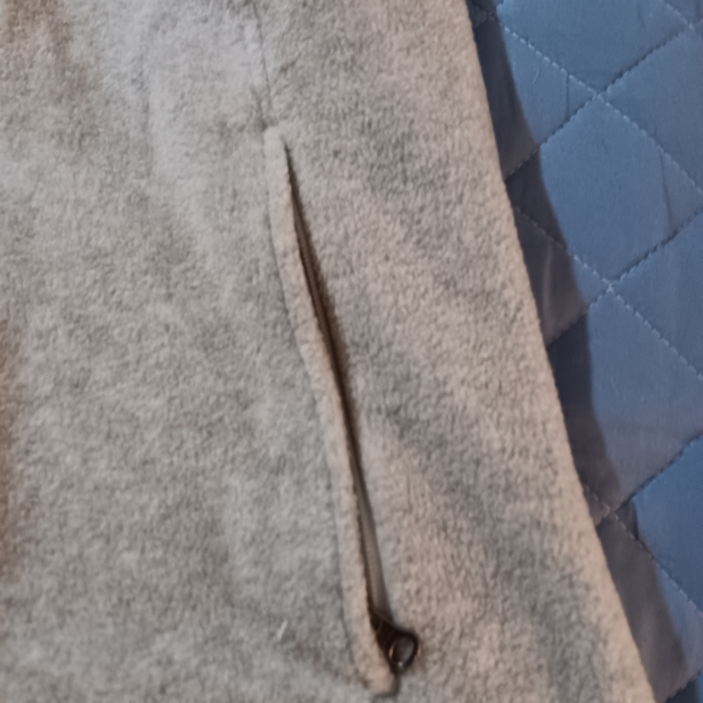 Columbia Gray Fleece Women's Vest - Picture 2 of 5